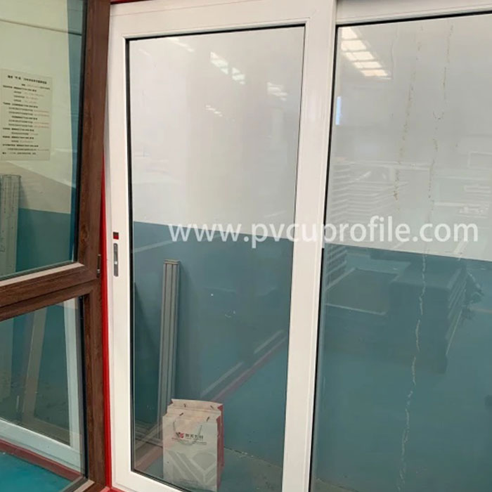 Porte coulissante en verre PVC à battants intérieur extérieur